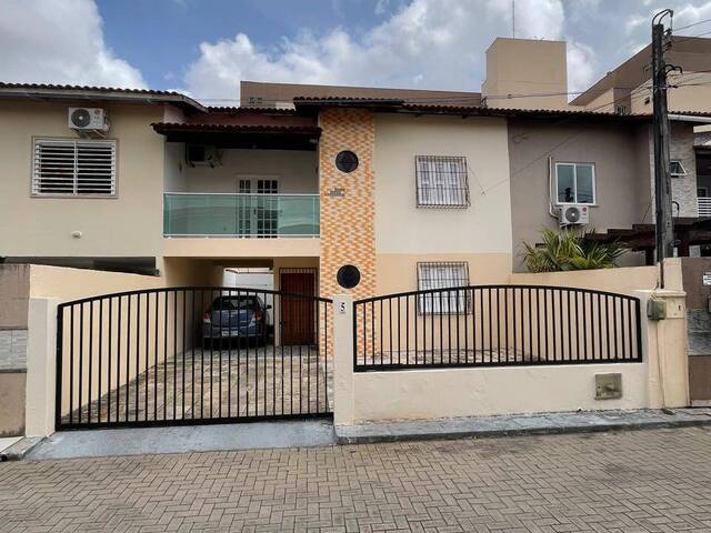 #6 - Casa em condomínio para Venda em Fortaleza - CE